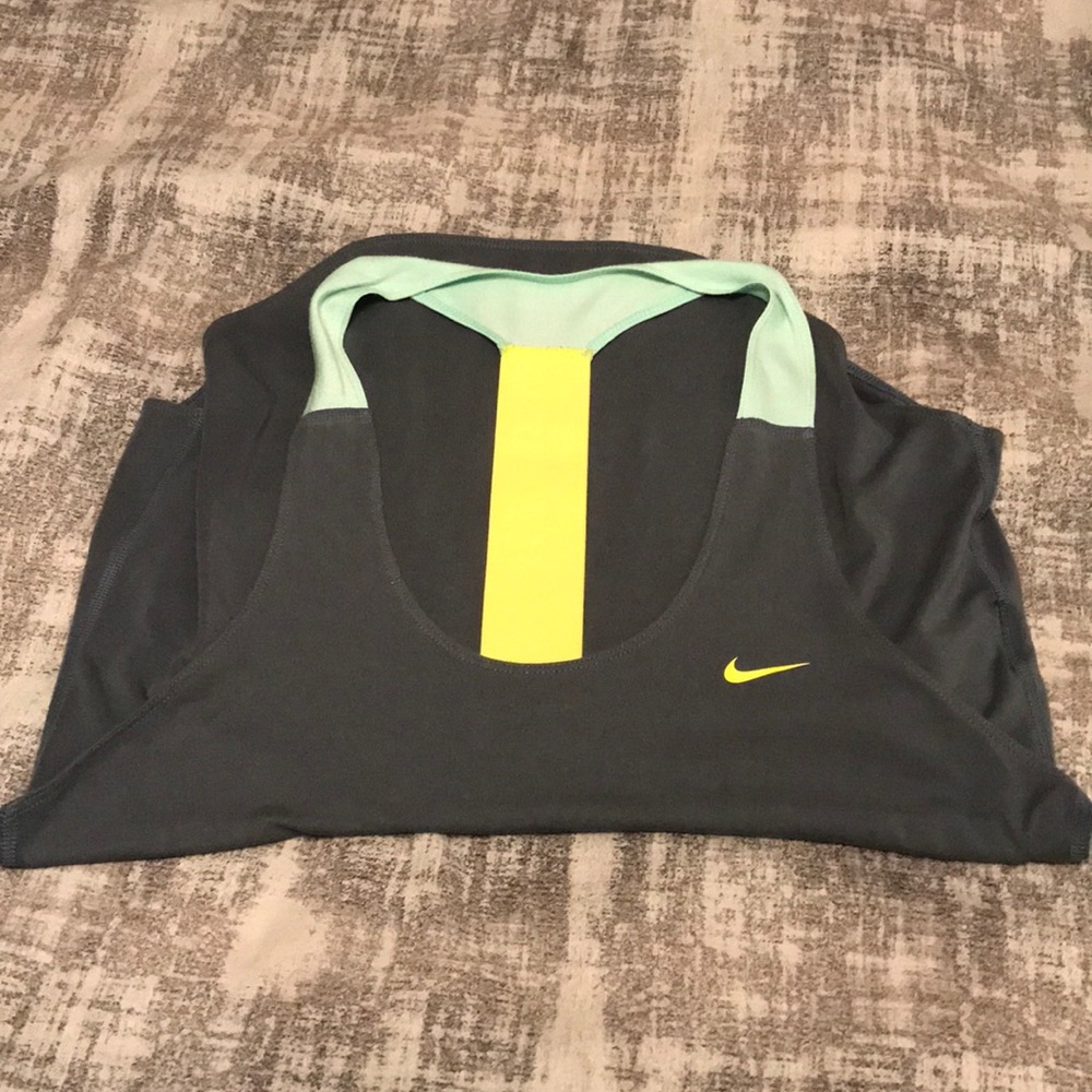 Nike Dri-Fit Tank - Picture 3 of 8